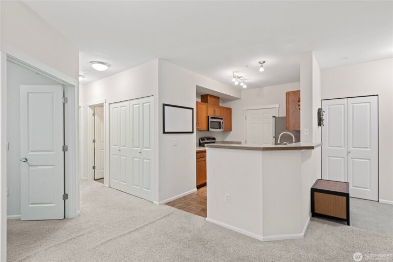 21420 40th Place S Unit B Kitchen 768x512
