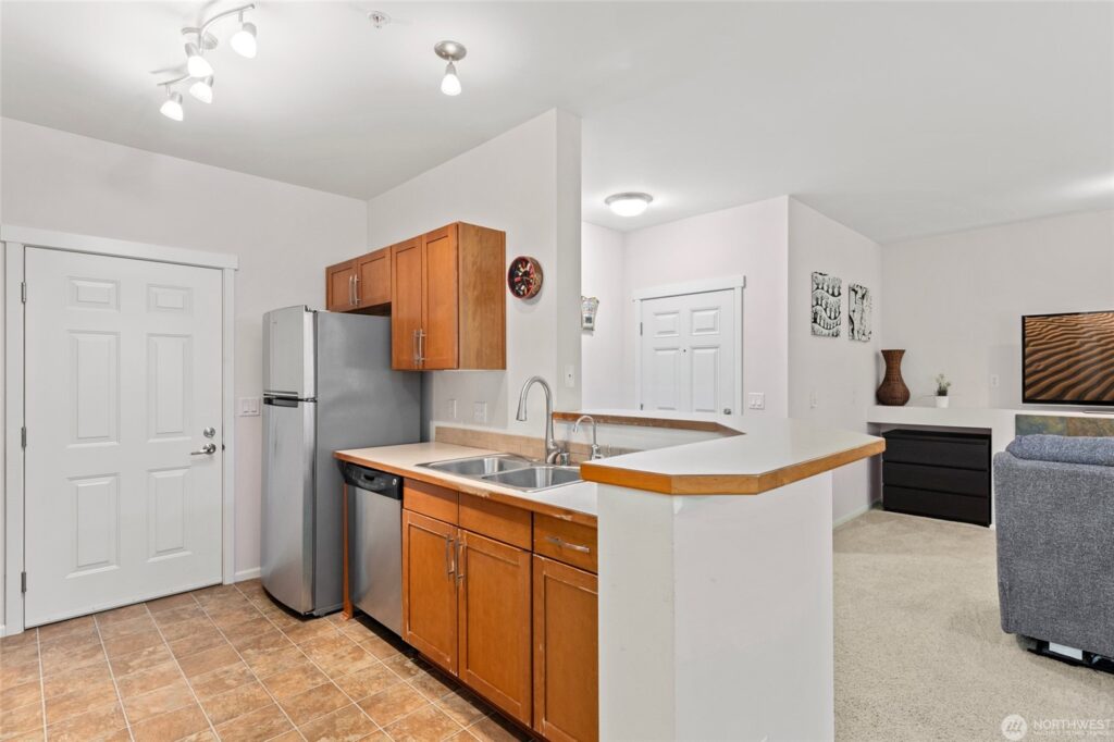 21420 40th Place S Unit B Ktichen 2 1024x682