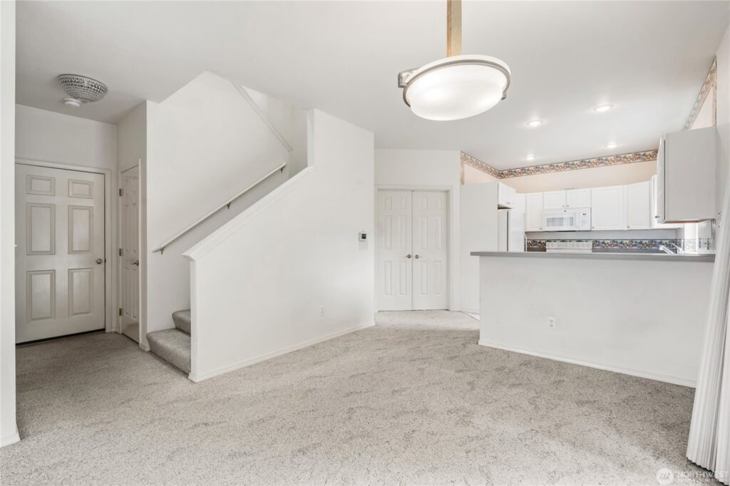 6613 109th St Ct East Dining Area 1024x682