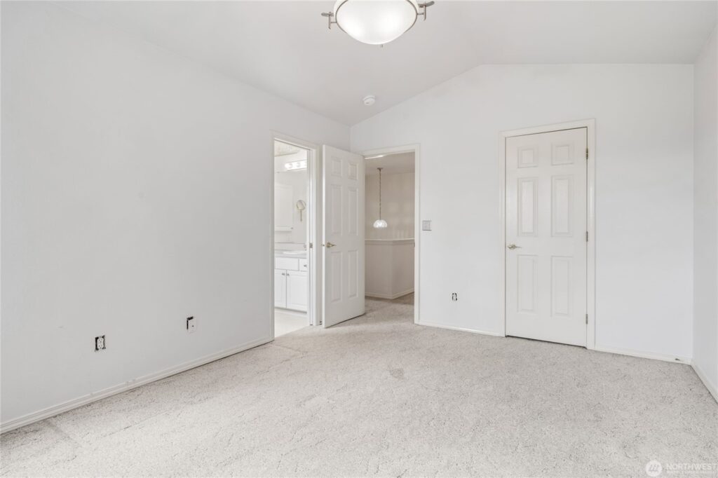 6613 109th St Ct East Primary Bedroom 1024x682